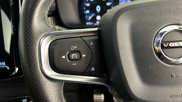 Used Volvo XC40 2020 for sale - 76172384: Photo 16