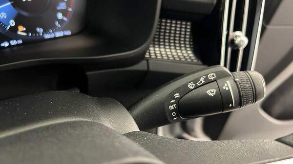 Used Volvo XC40 2020 for sale - 76172384: Photo 28