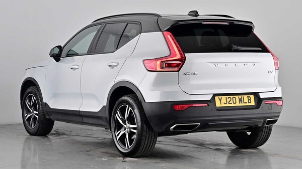 Used Volvo XC40 2020 for sale - 76172384: Photo 2