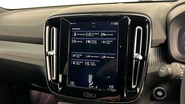 Used Volvo XC40 2020 for sale - 76172384: Photo 33