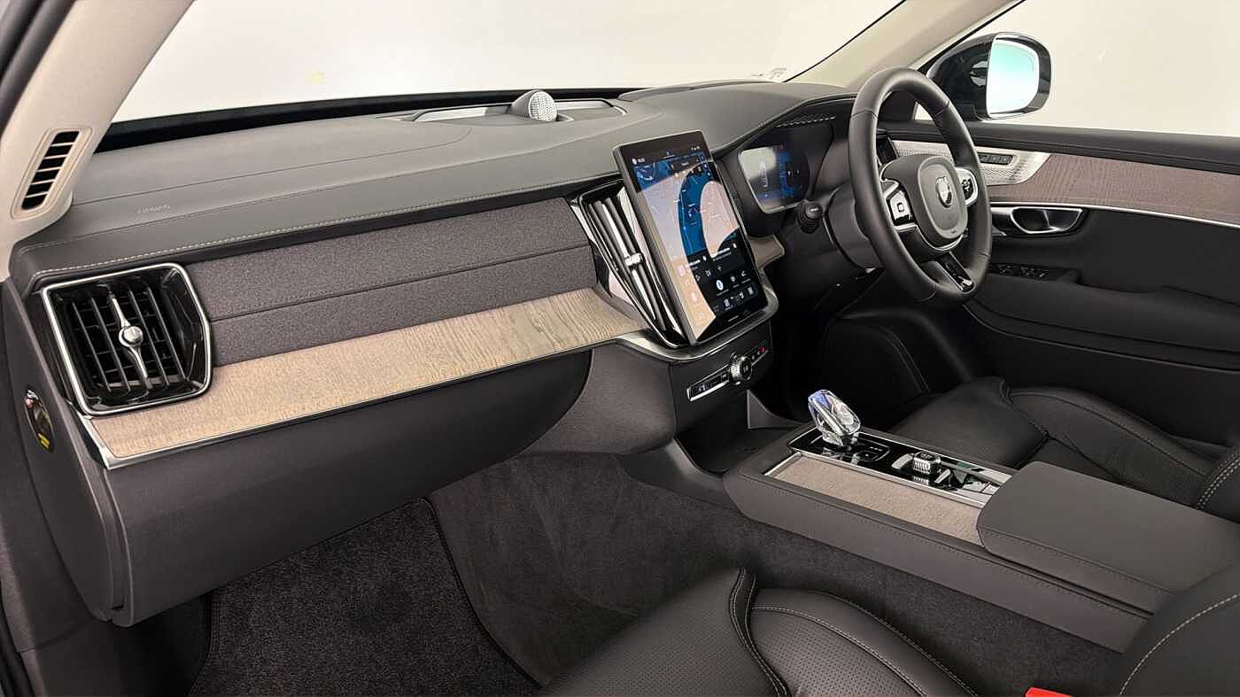 Used Volvo XC90 2025 for sale - 78055261: Photo 3