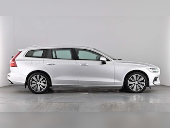 Used Volvo V60 2018 for sale - 78270142: Photo