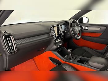 Used Volvo XC40 2020 for sale - 79747449: Photo