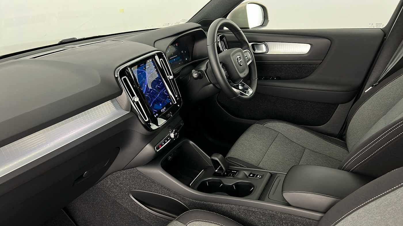 Used Volvo XC40 2023 for sale - 76384426: Photo 10