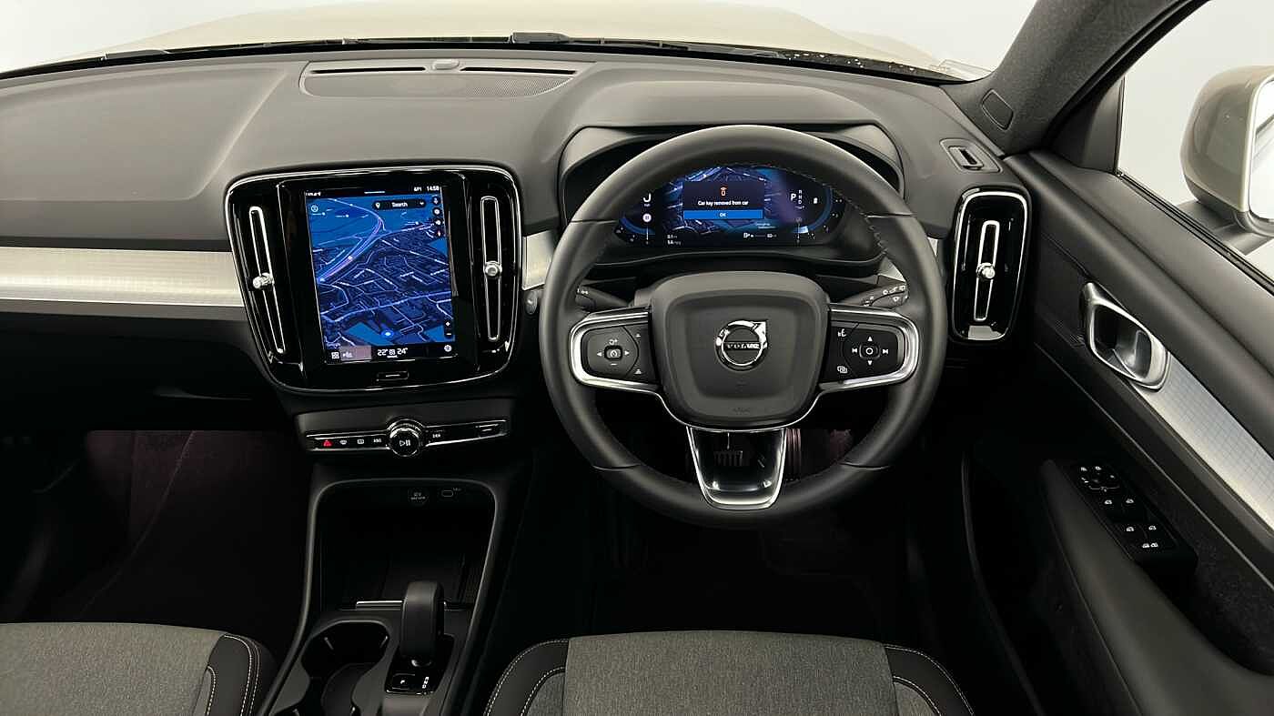 Used Volvo XC40 2023 for sale - 76384426: Photo 12