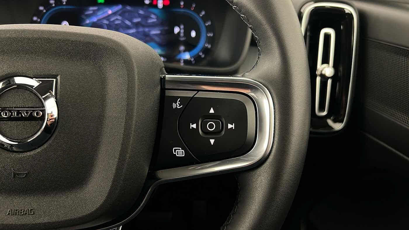 Used Volvo XC40 2023 for sale - 76384426: Photo 20