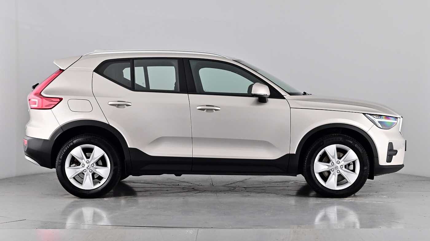 Used Volvo XC40 2023 for sale - 76384426: Photo 3