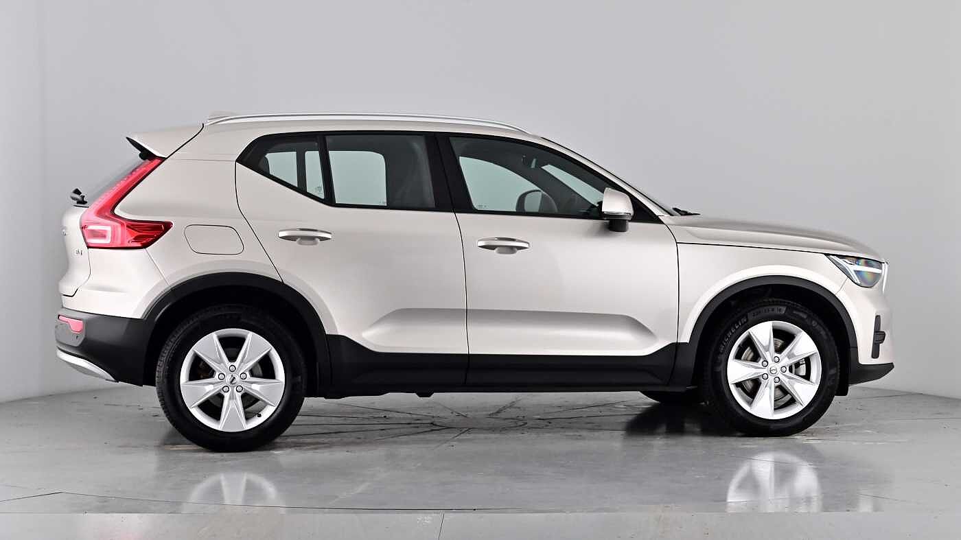 Used Volvo XC40 2023 for sale - 76384426: Photo 76
