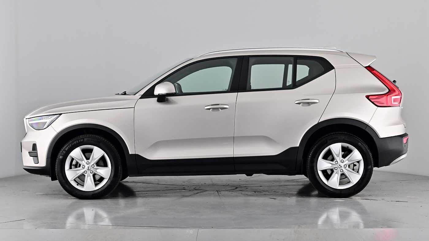 Used Volvo XC40 2023 for sale - 76384426: Photo 8