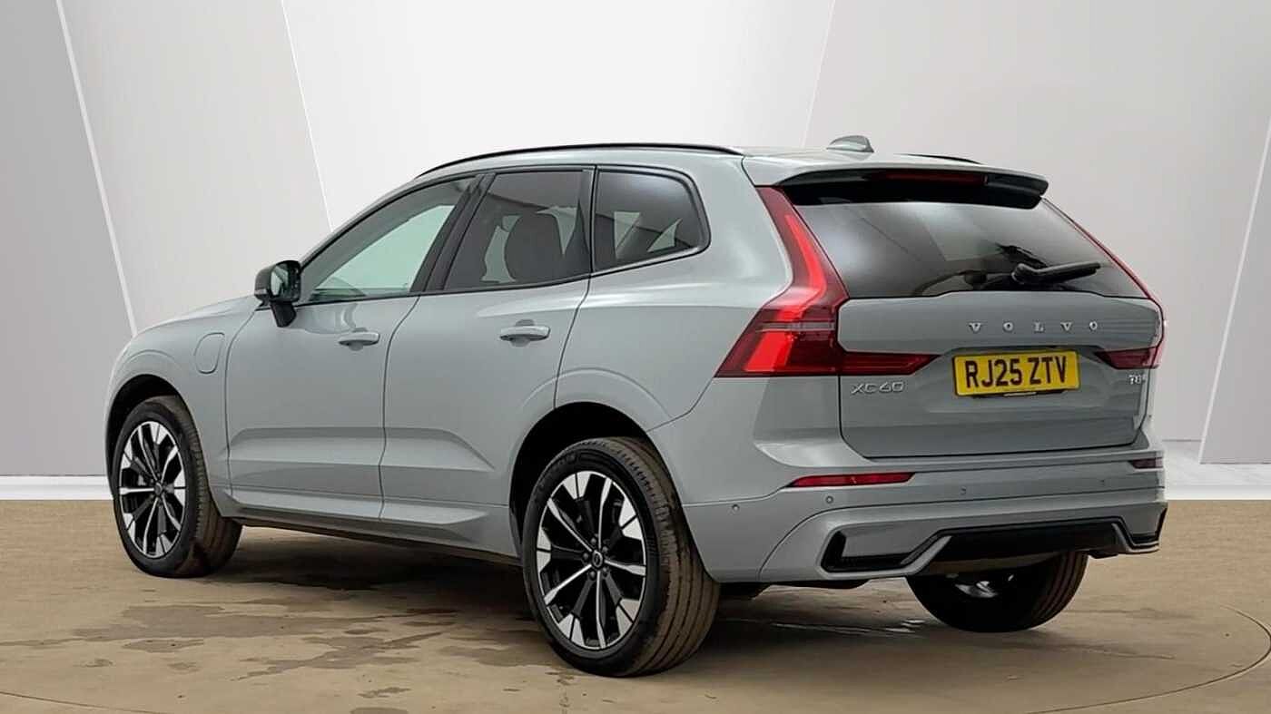 Used Volvo XC60 2025 for sale - 77797793: Photo 2