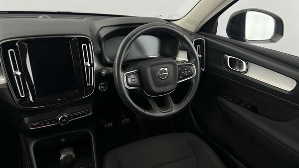 Used Volvo XC40 2022 for sale - 76344120: Photo 8