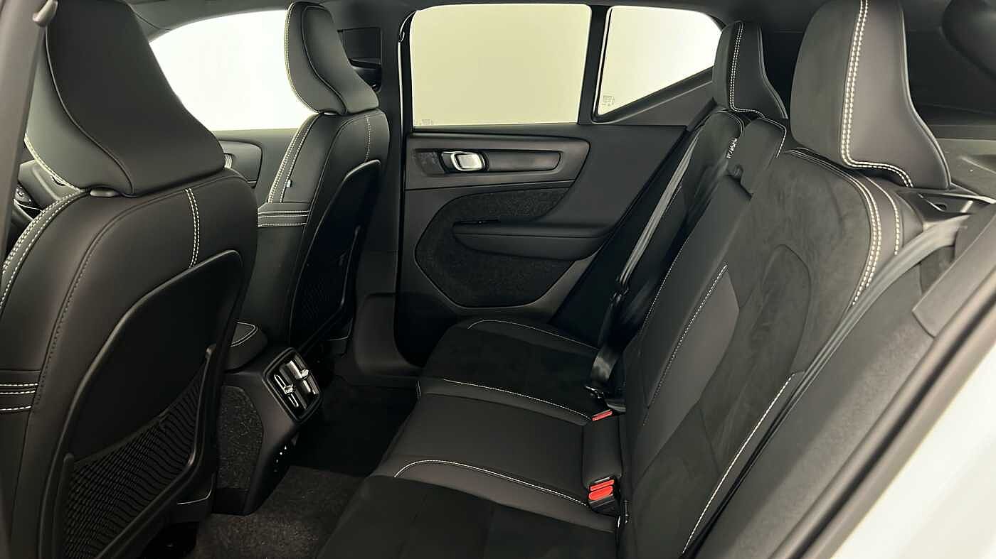 Used Volvo XC40 2025 for sale - 76664381: Photo 13