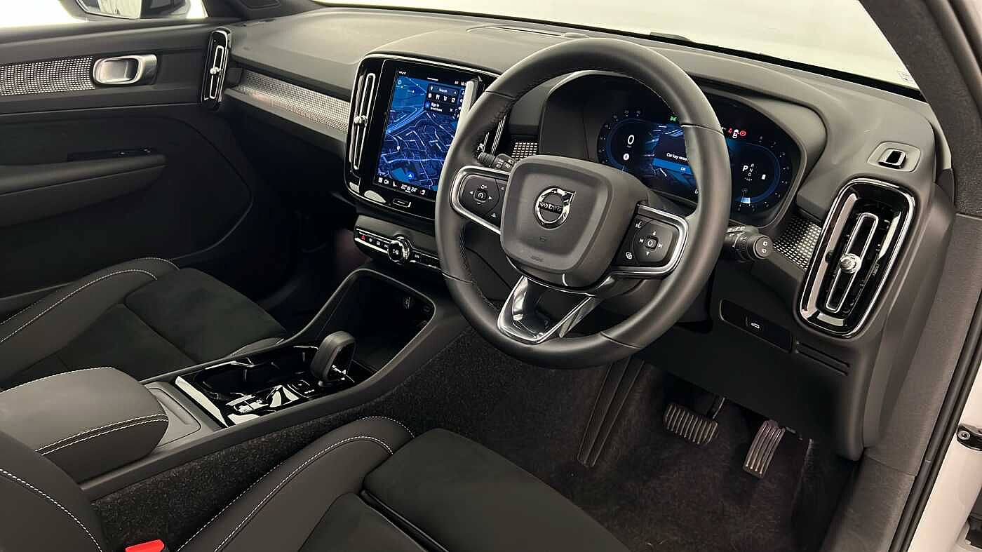 Used Volvo XC40 2025 for sale - 76664381: Photo 16