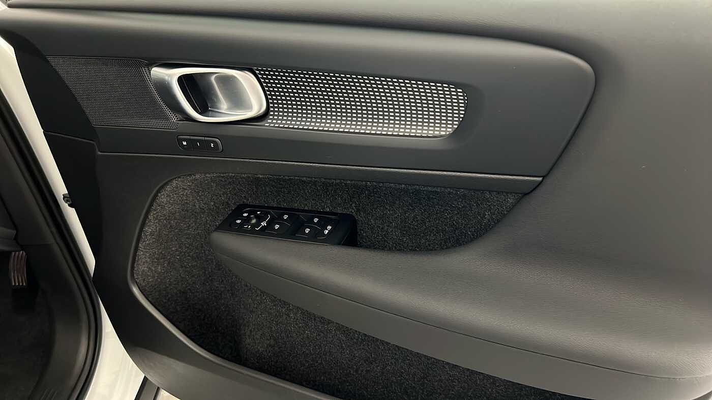 Used Volvo XC40 2025 for sale - 76664381: Photo 33