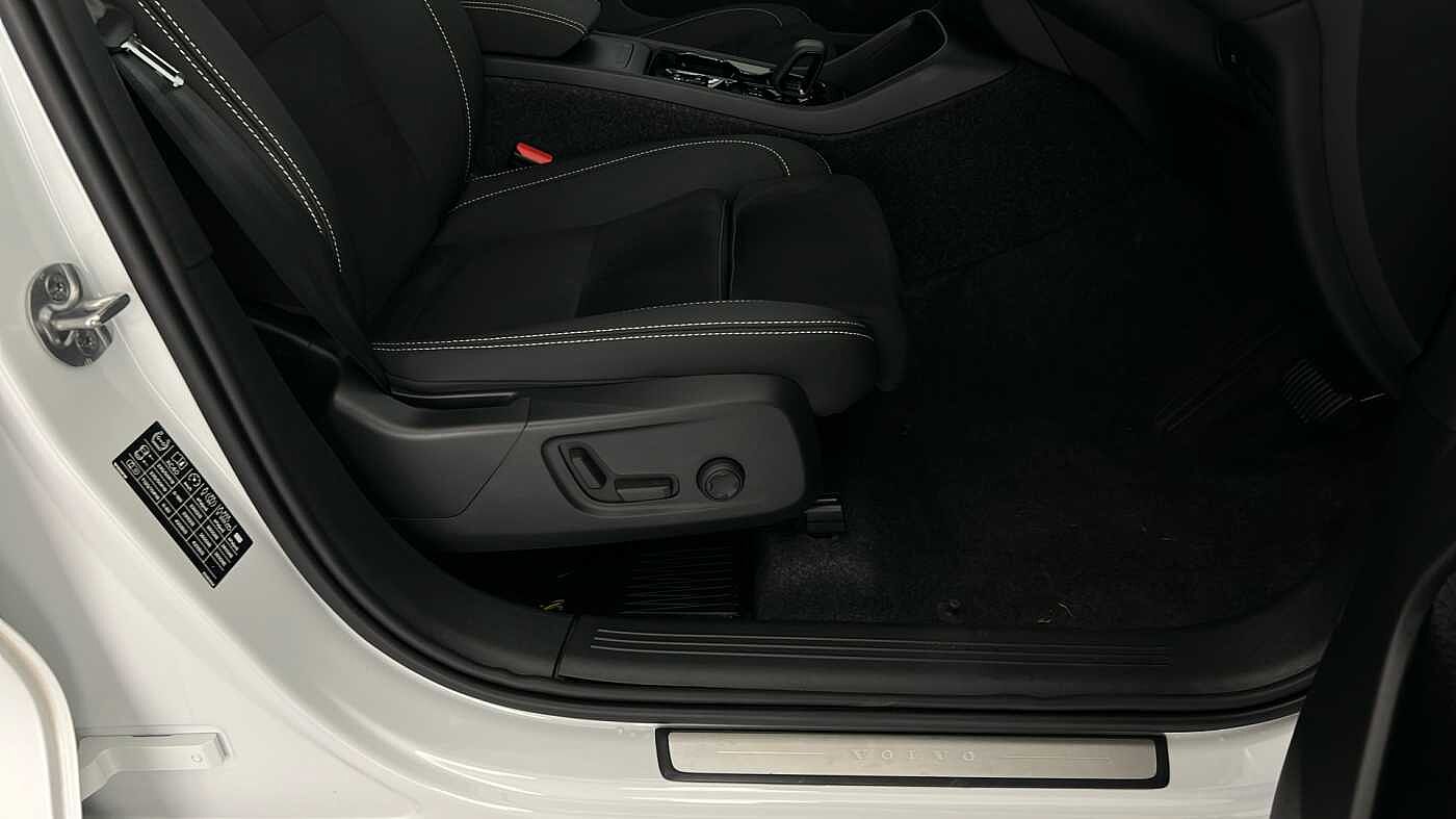 Used Volvo XC40 2025 for sale - 76664381: Photo 34