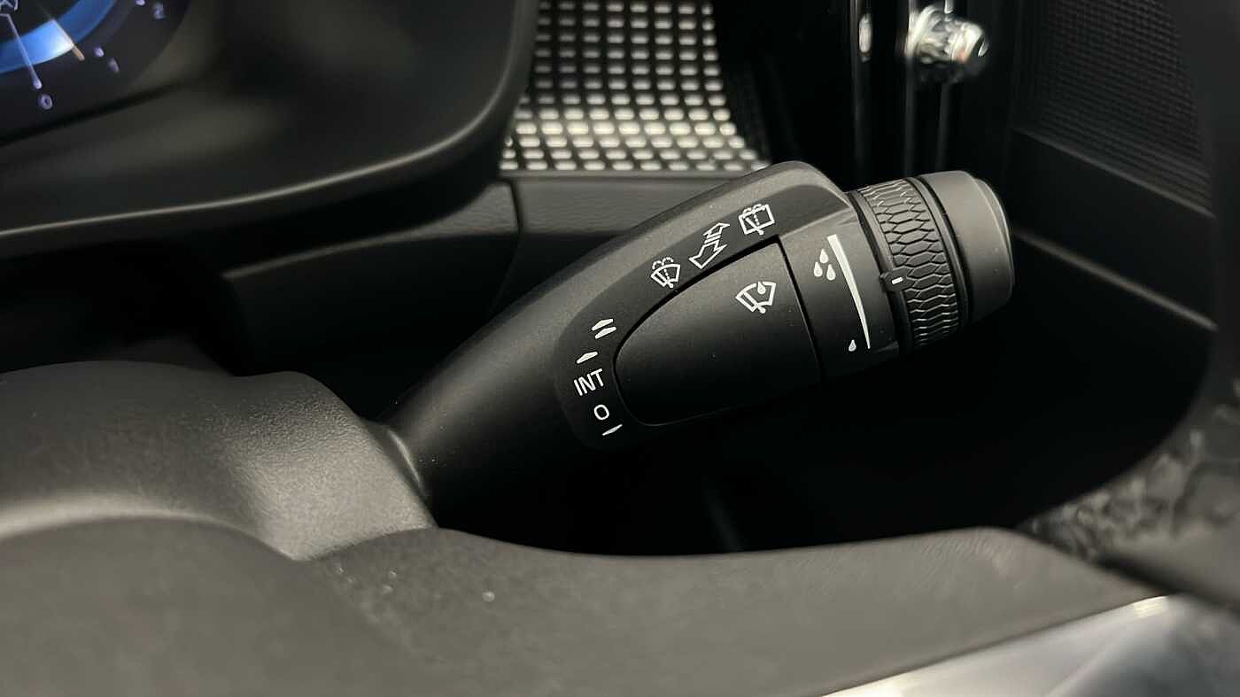 Used Volvo XC40 2025 for sale - 76664381: Photo 38