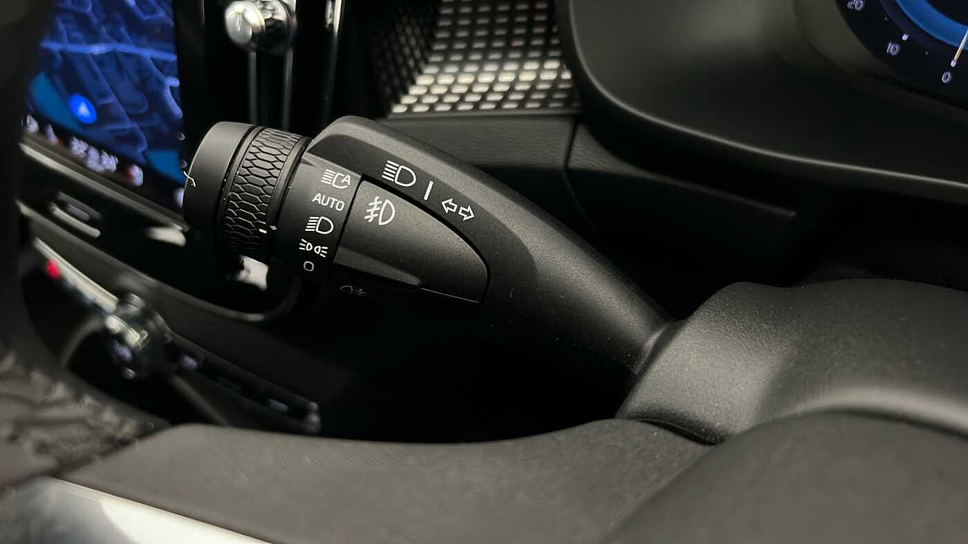 Used Volvo XC40 2025 for sale - 76664381: Photo 39