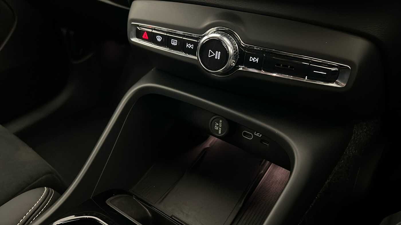 Used Volvo XC40 2025 for sale - 76664381: Photo 44