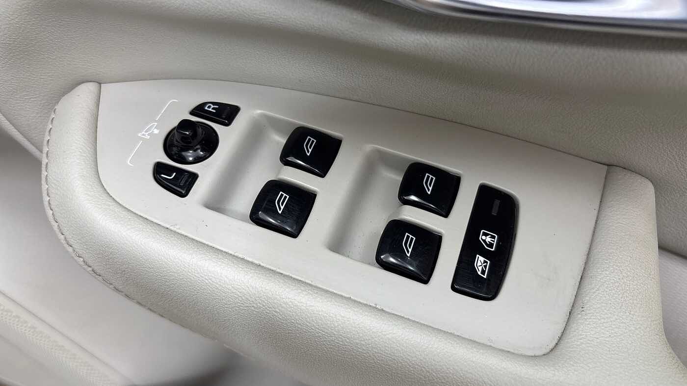 Vehicle 35