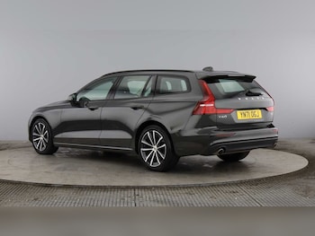 Used Volvo V60 2021 for sale - 76507729: Photo