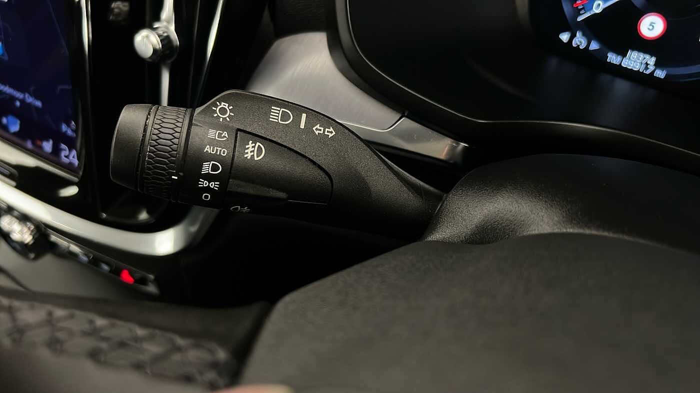 Used Volvo V60 2021 for sale - 76507729: Photo 40