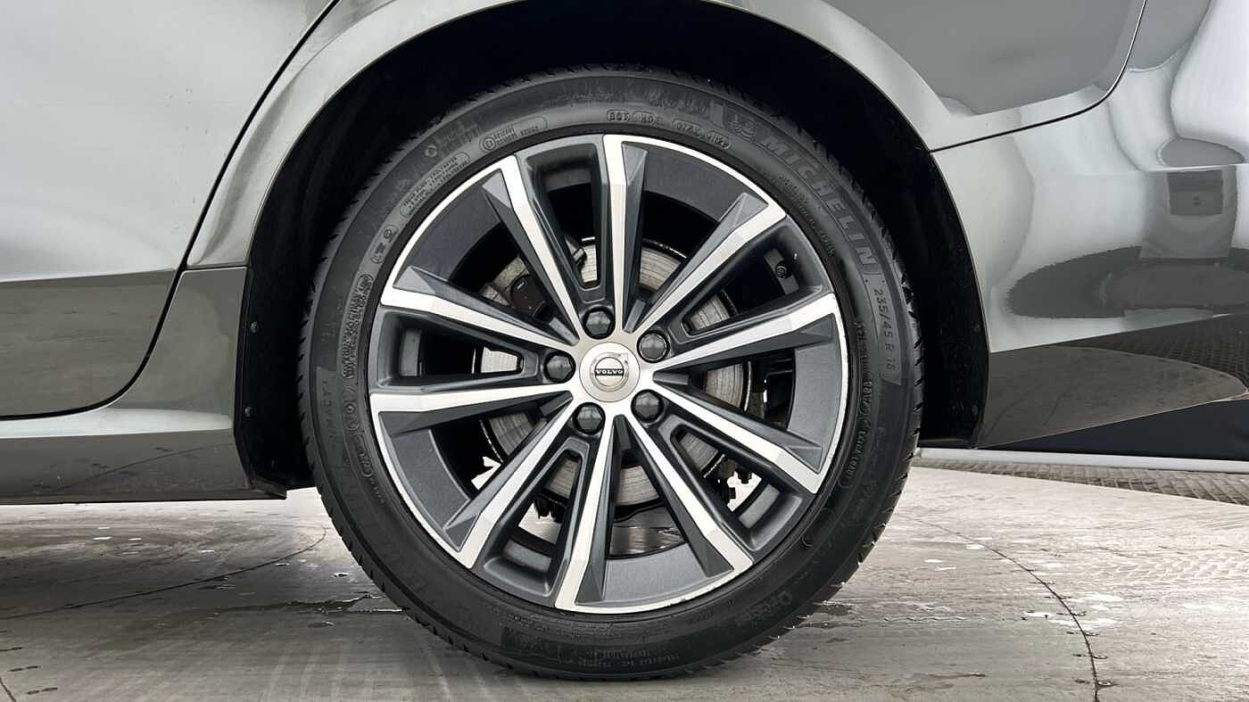 Used Volvo V60 2021 for sale - 76507729: Photo 5