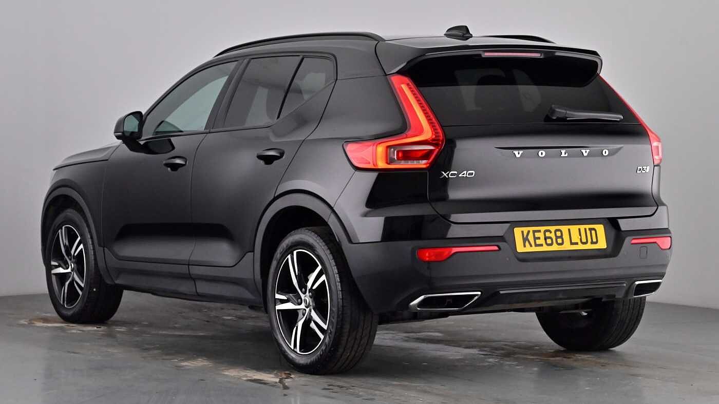 Used Volvo XC40 2018 for sale - 77702728: Photo 2