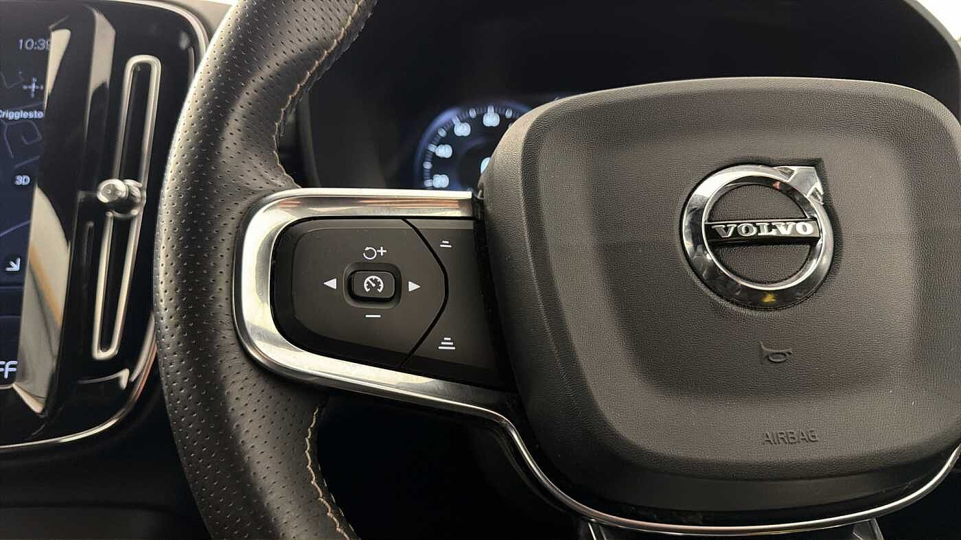 Used Volvo XC40 2018 for sale - 77702728: Photo 30