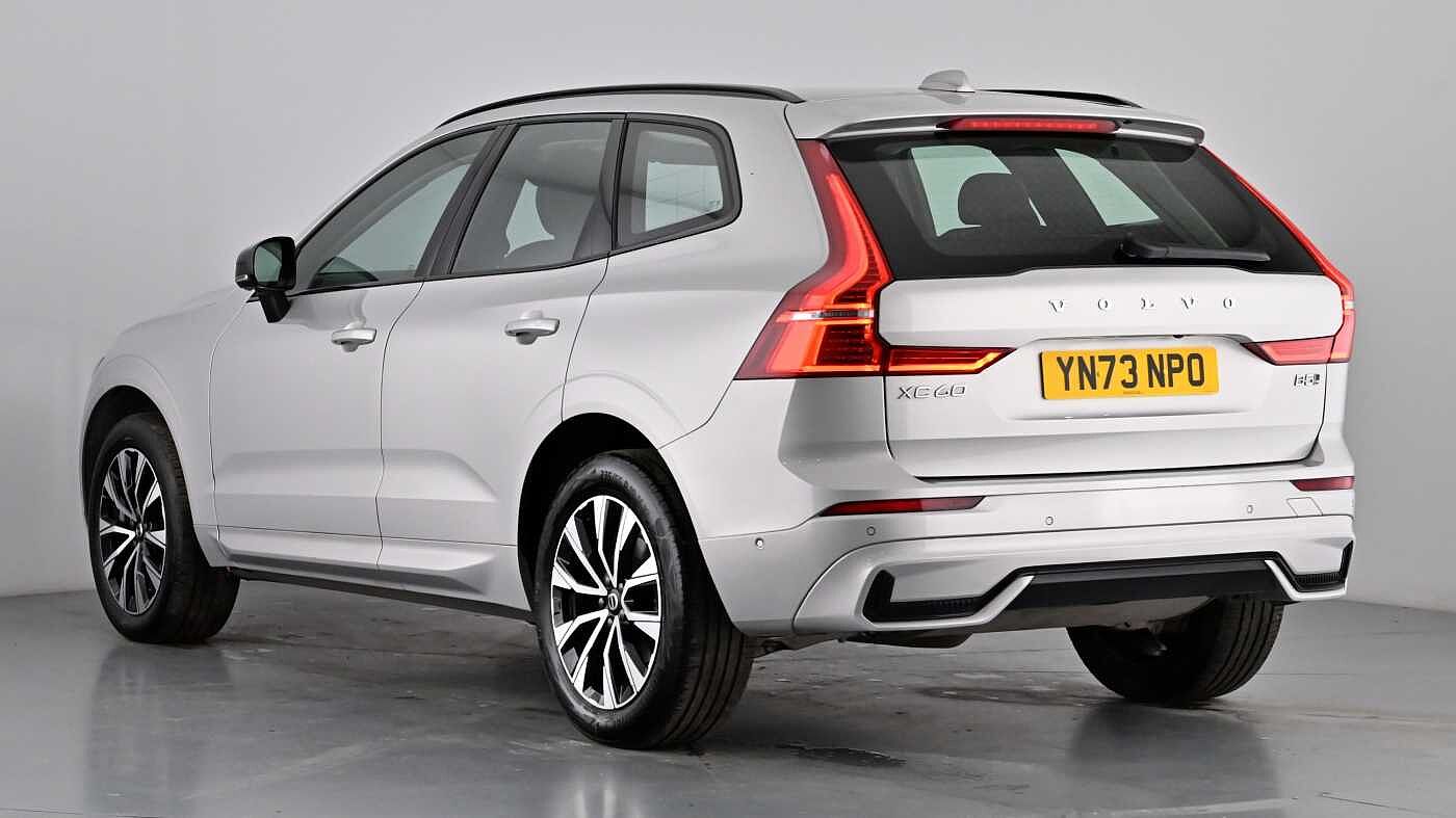 Used Volvo XC60 2023 for sale - 77095346: Photo 2
