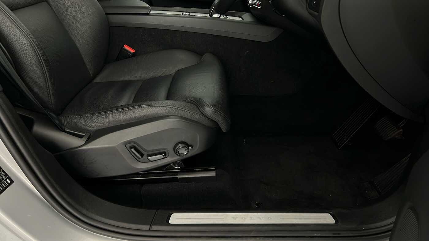 Used Volvo XC60 2023 for sale - 77095346: Photo 34