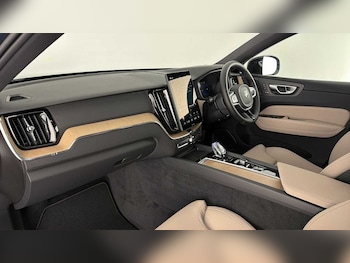 Used Volvo XC60 2026 for sale - 77476557: Photo