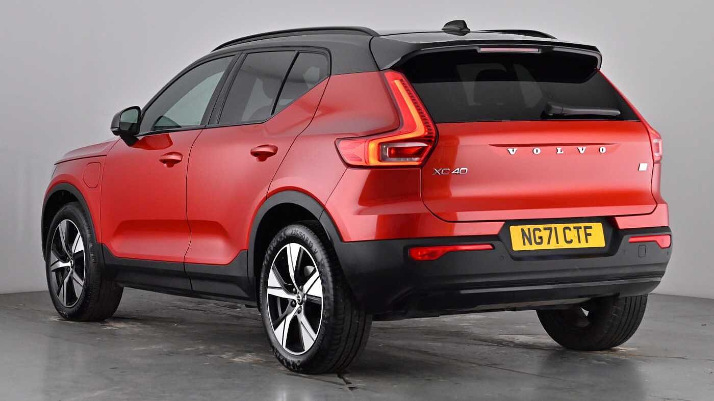 Used Volvo XC40 2021 for sale - 77778407: Photo 2