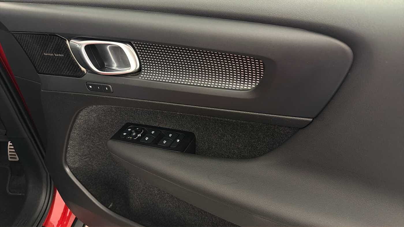 Used Volvo XC40 2021 for sale - 77778407: Photo 32