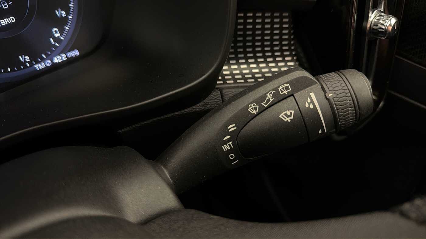 Used Volvo XC40 2021 for sale - 77778407: Photo 37