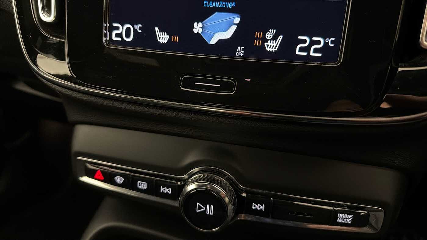 Used Volvo XC40 2021 for sale - 77778407: Photo 44