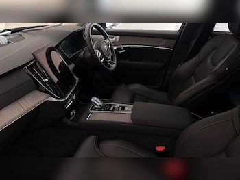 Used Volvo XC90 2025 for sale - 78670434: Photo