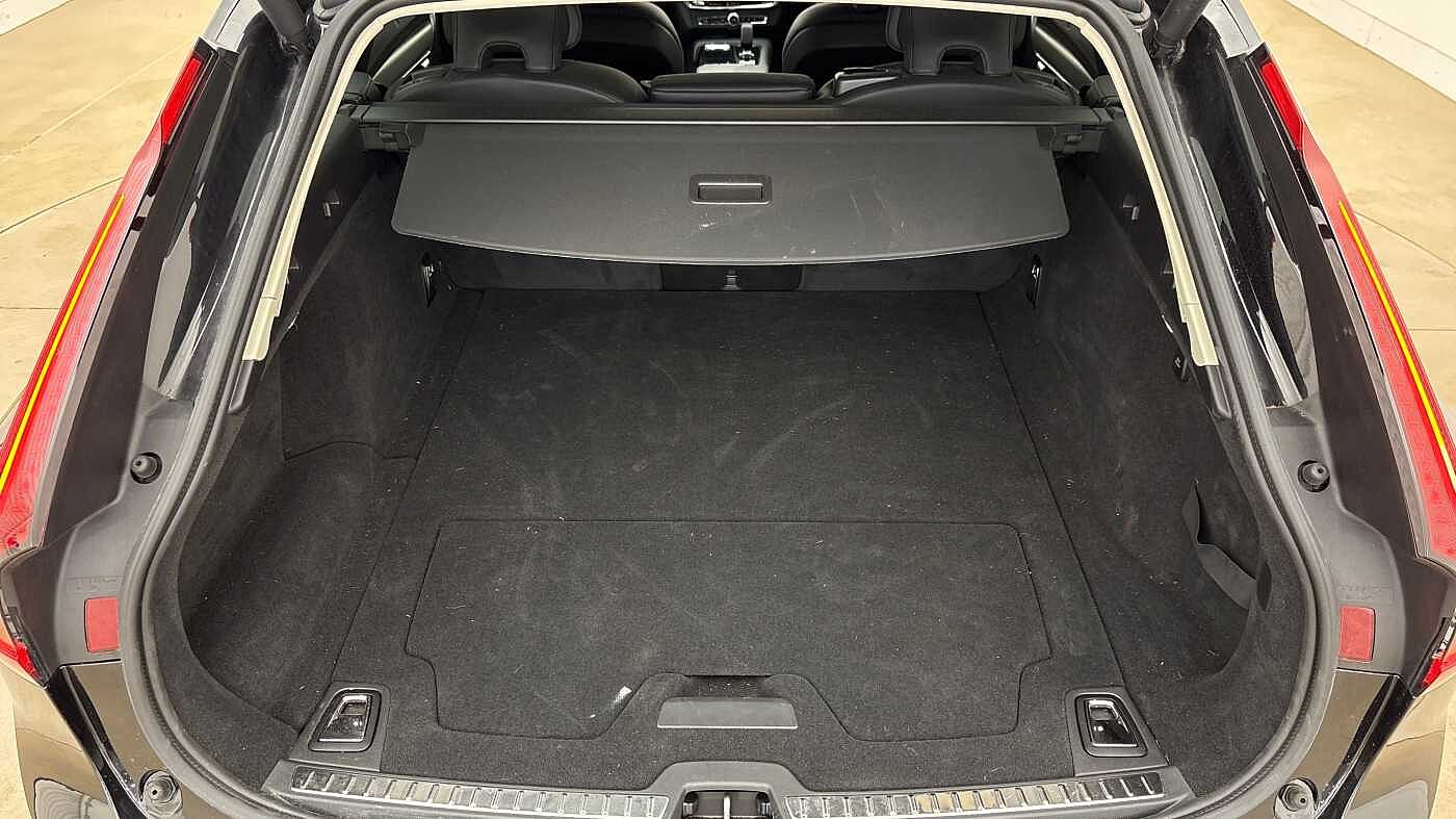 Used Volvo V90 2024 for sale - 76796380: Photo 14