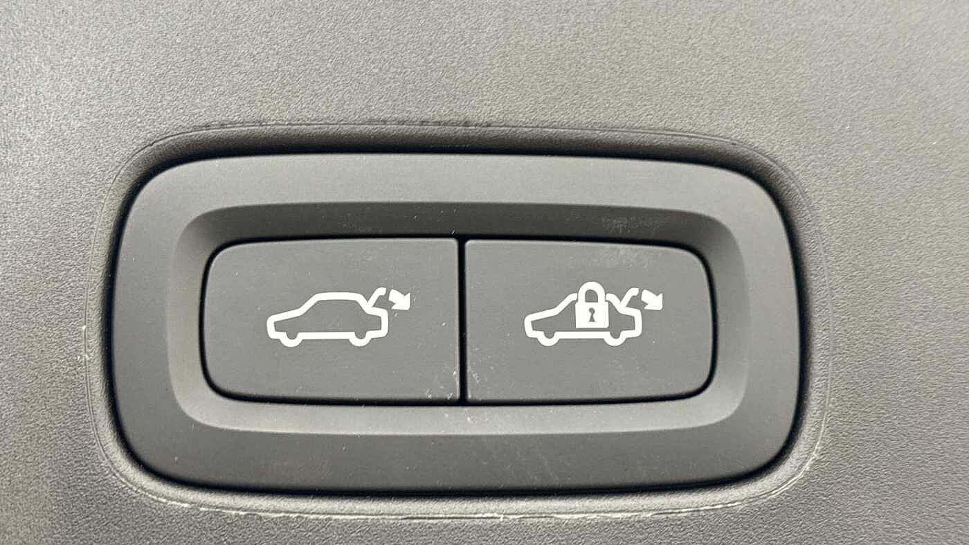 Used Volvo V90 2024 for sale - 76796380: Photo 16