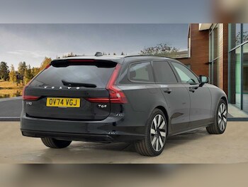 Used Volvo V90 2024 for sale - 76796380: Photo