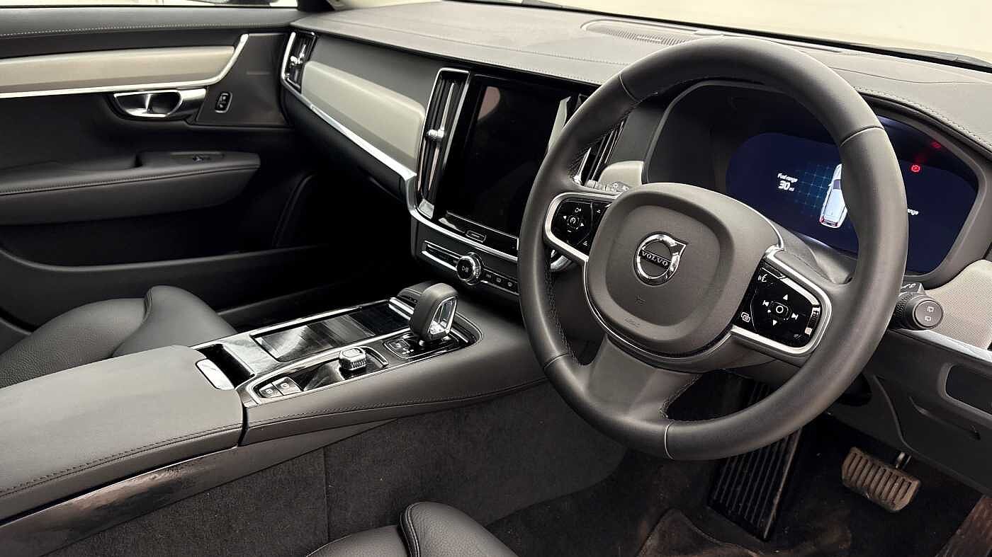 Used Volvo V90 2024 for sale - 76796380: Photo 3