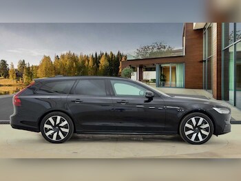 Used Volvo V90 2024 for sale - 76796380: Photo