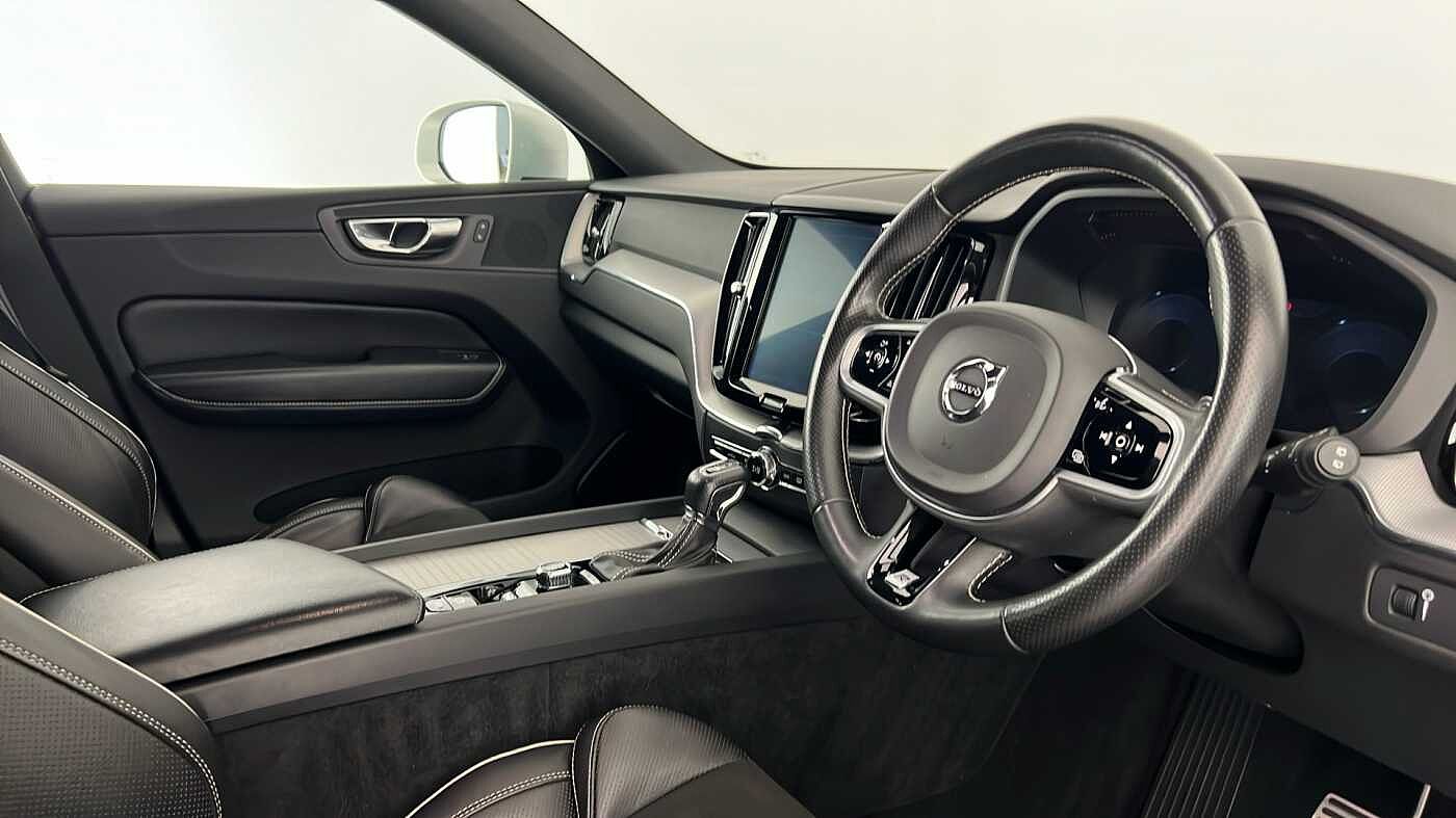 Used Volvo XC60 2018 for sale - 76984181: Photo 16