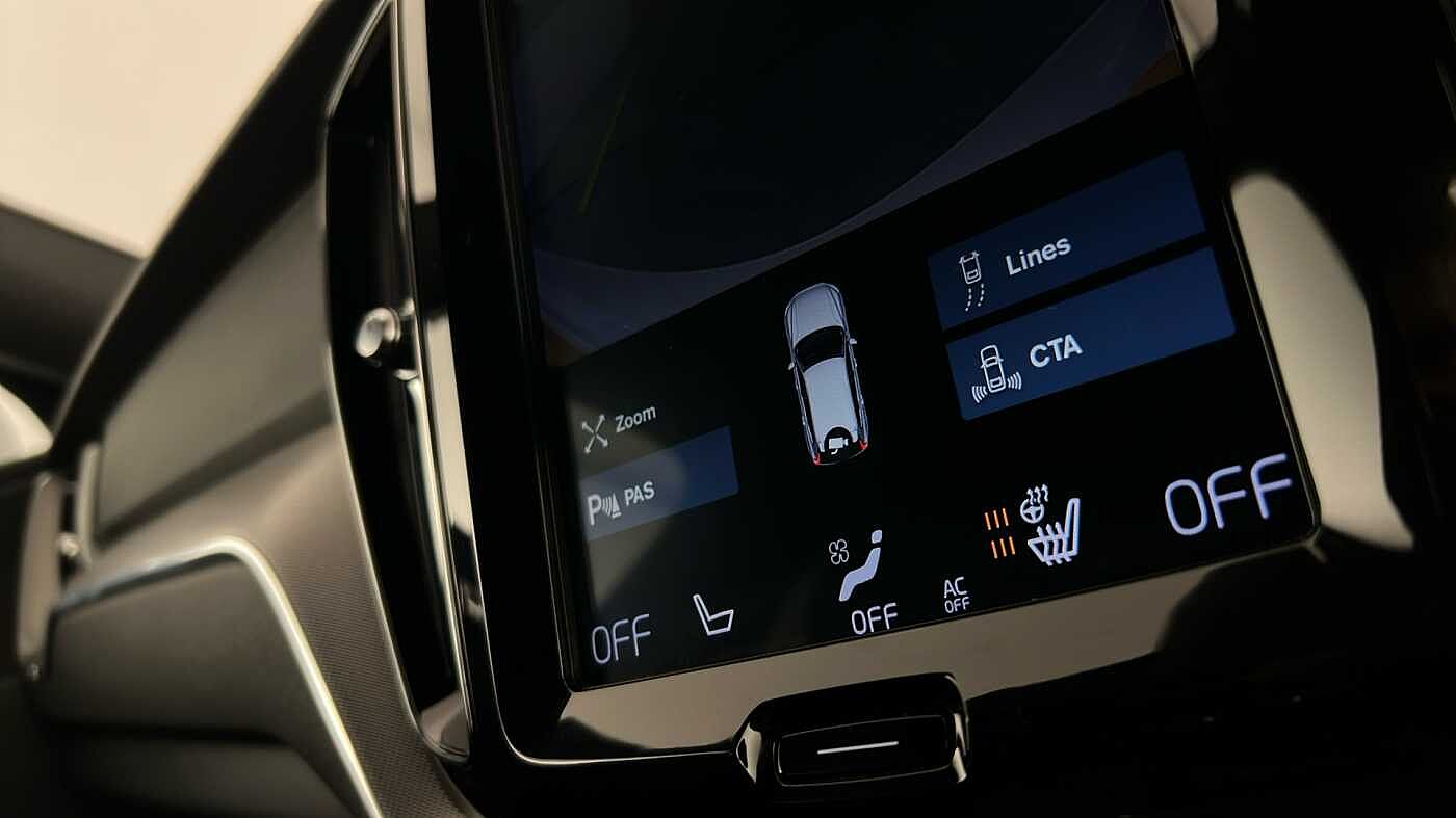 Used Volvo XC60 2018 for sale - 76984181: Photo 25