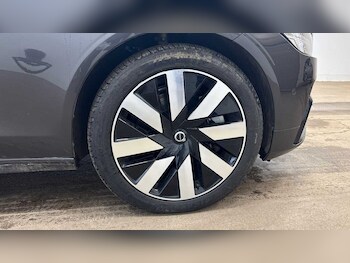 Used Volvo V90 2025 for sale - 77353713: Photo