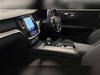 Used Volvo V60 2025 for sale - 78467839: Photo