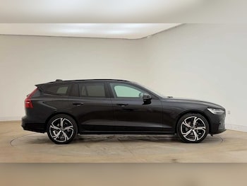 Used Volvo V60 2025 for sale - 78467839: Photo