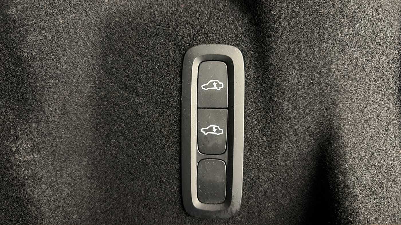 Used Volvo XC60 2025 for sale - 78094696: Photo 32