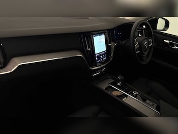 Used Volvo V60 2025 for sale - 79381279: Photo