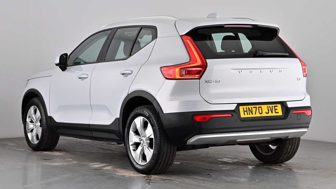 Used Volvo XC40 2020 for sale - 77745854: Photo 2