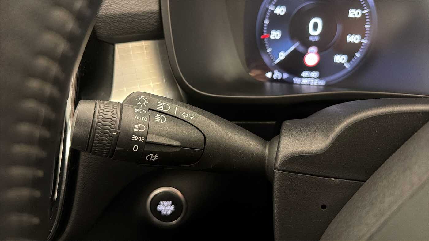 Used Volvo XC40 2020 for sale - 77745854: Photo 35